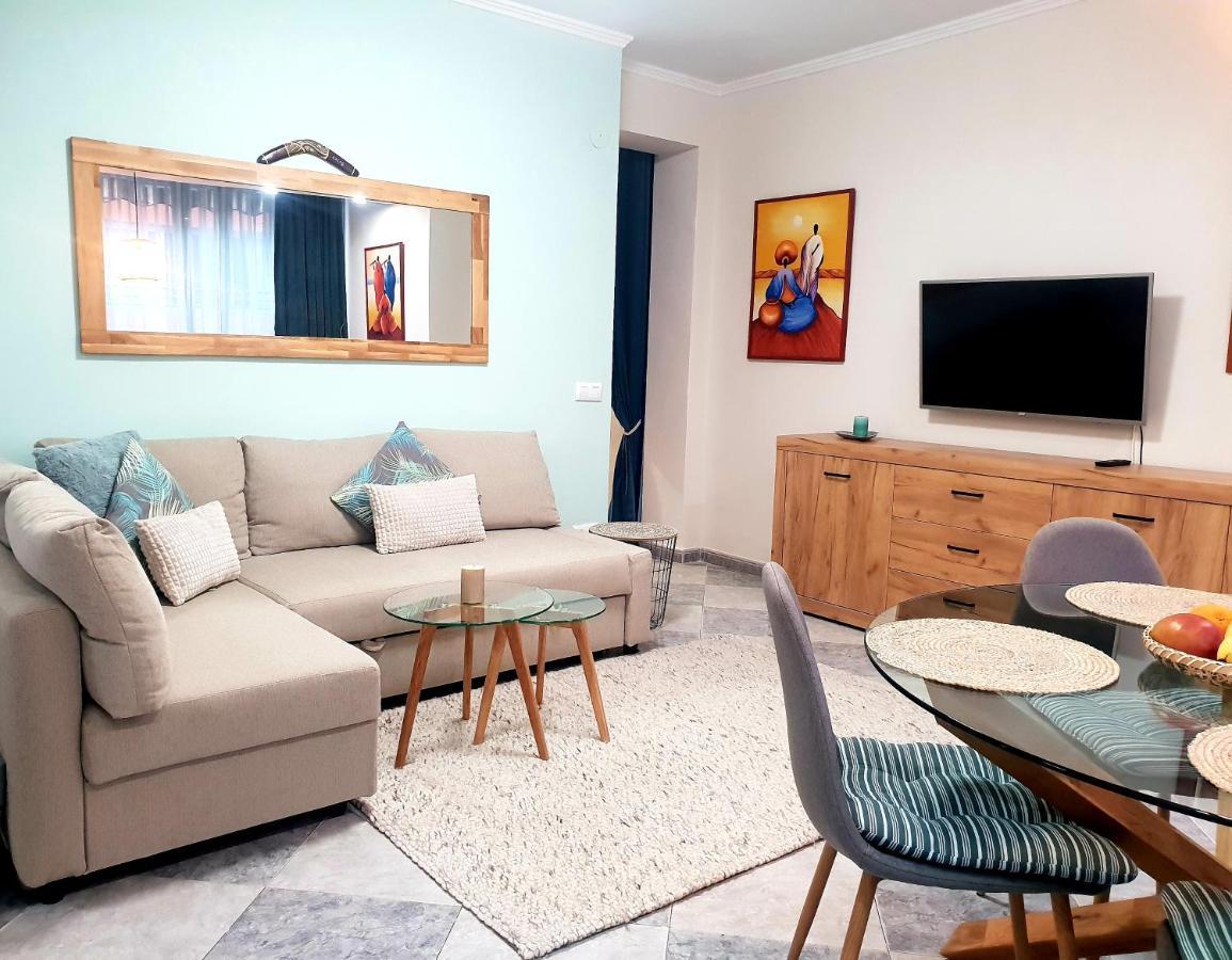 By The Beach Calp Exterior foto